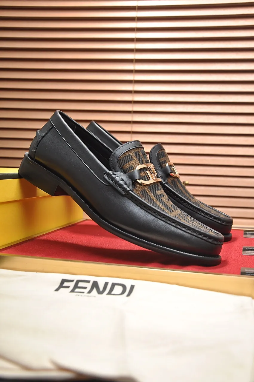 Men's shoes💰560💶[FENDI] The latest high-end men's shoes in Hong Kong! Original quality. The upper is made of imported cowhide material and cowhide lining! Super comfortable on the foot, original wear-resistant outsole, luxurious, fashionable, casual and versatile! Size: 38-45 (45 customized)